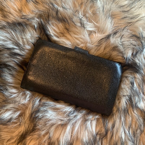 $1295 CHANEL CC Caviar Leather Wallet - Picture 2 of 13